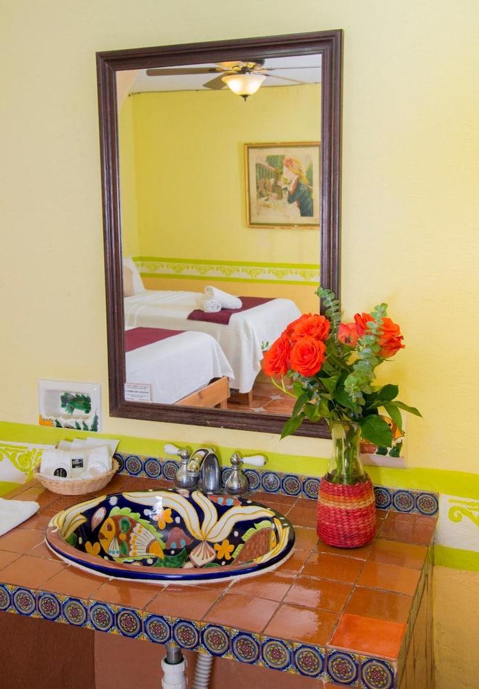 Casa De Las Columnas Merida Ngoại thất bức ảnh