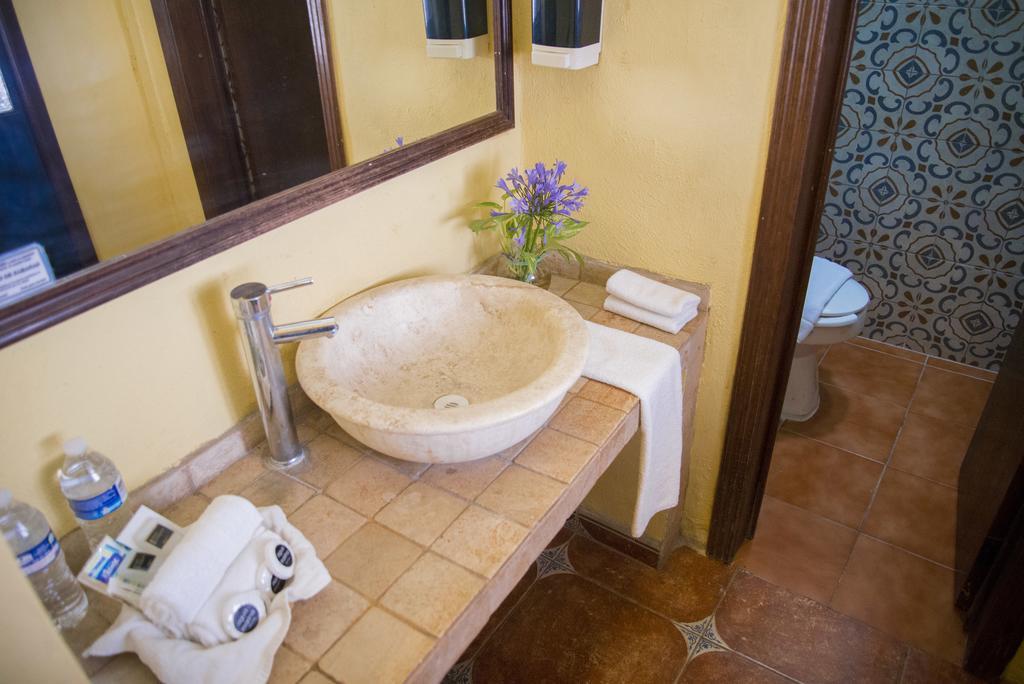 Casa De Las Columnas Merida Ngoại thất bức ảnh